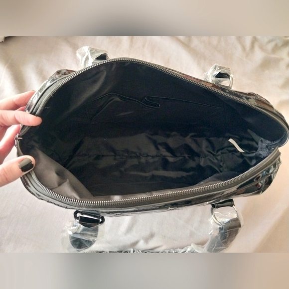 GG Rose Rock Rebel goth black vinyl quilted spider purse - Picture 6 of 11